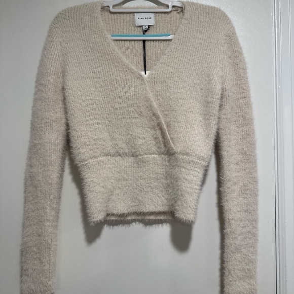 NWT Pink Rose Womans Sz:M Cream Fuzzy Soft Faux Wrap Vneck winter Cloud Sweater. - Picture 11 of 16